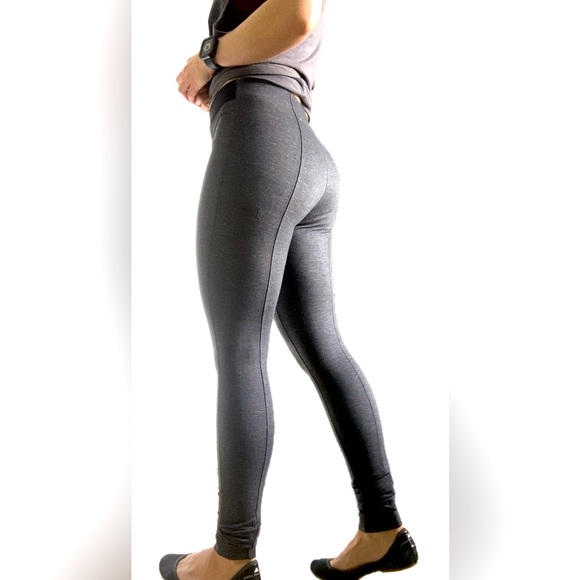 Kit and Ace “dressy” ponte leggings (XS) - Picture 1 of 4